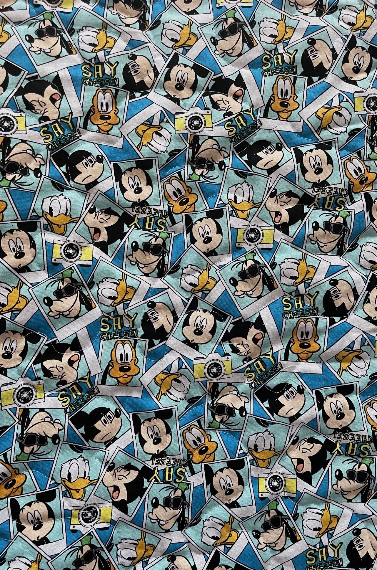DONALD DUCK "ACTION" MICKEY MOUSE, PLUTO & GOOFY INSPIRED QUILTED BLANKET