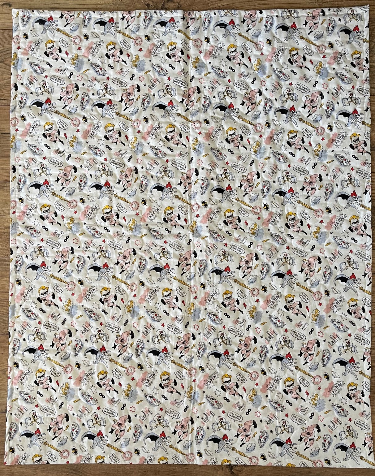 THE INCREDIBLES *INCREDIBLE DAD* SUPERHEROES QUILTED BLANKET