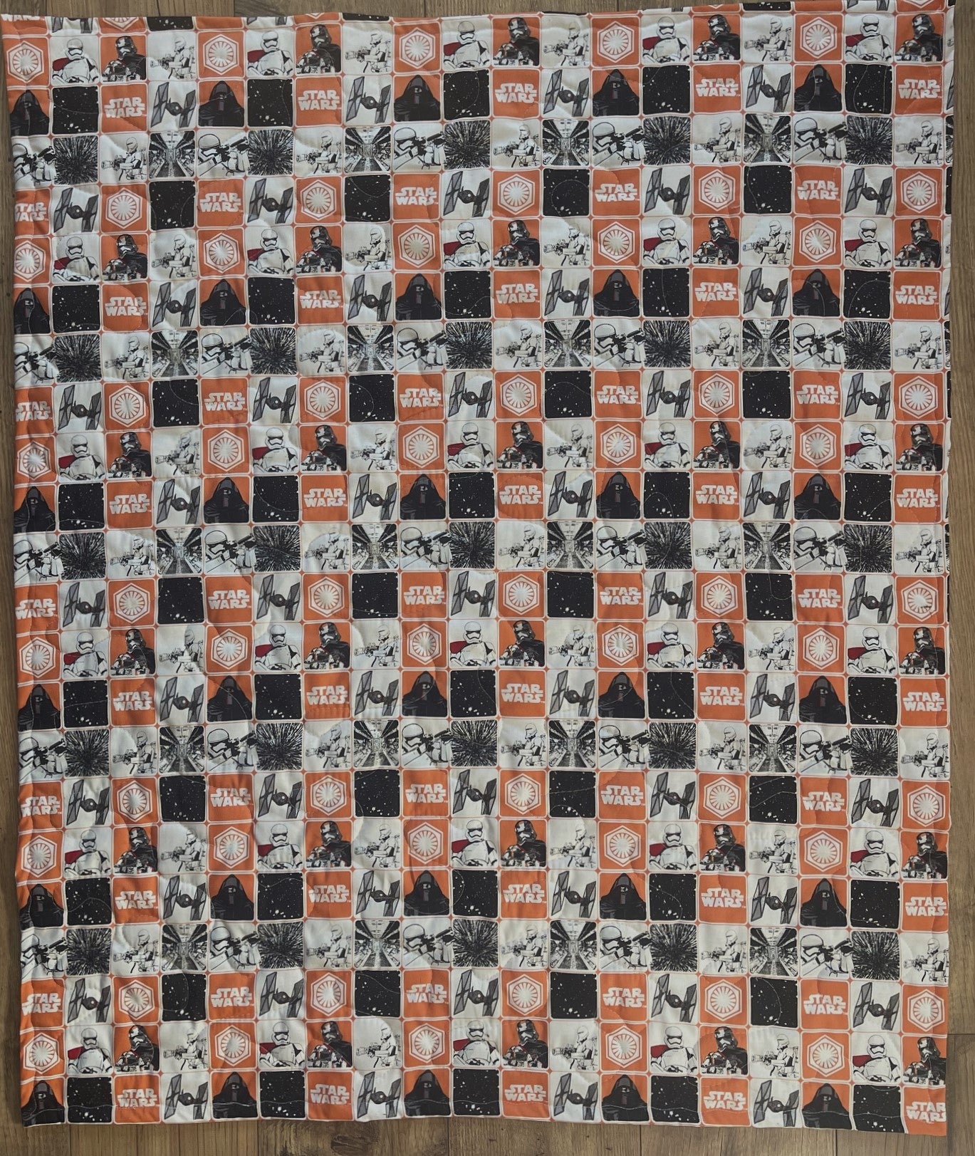 STAR WARS DARTH VADER GLOW IN THE DARK VILLIAN INSPIRED QUILTED BLANKET