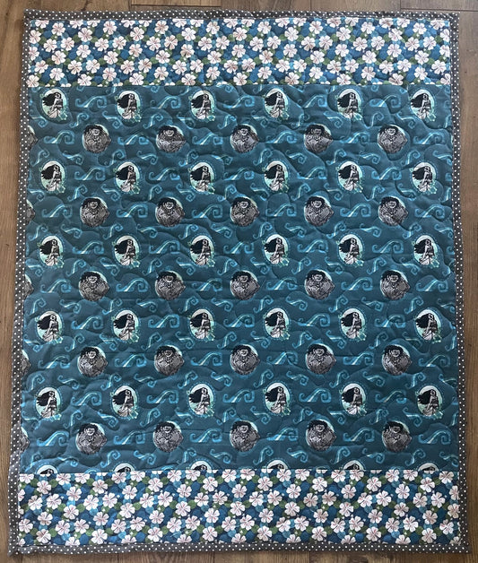 MOANA & MAUI HAWAIIAN INSPIRED QUILTED BLANKET