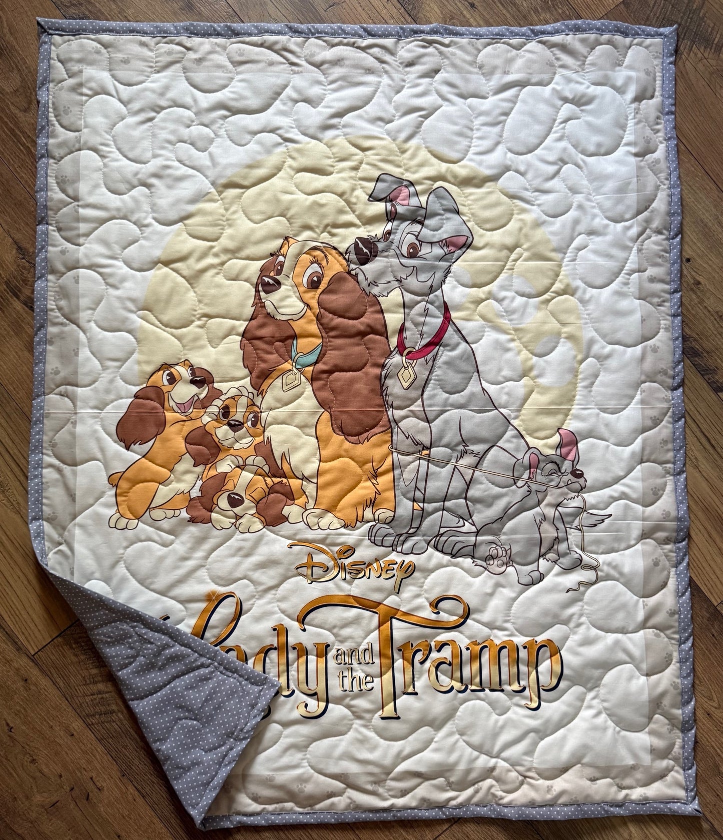 CLASSIC LADY AND THE TRAMP QUILTED BLANKET