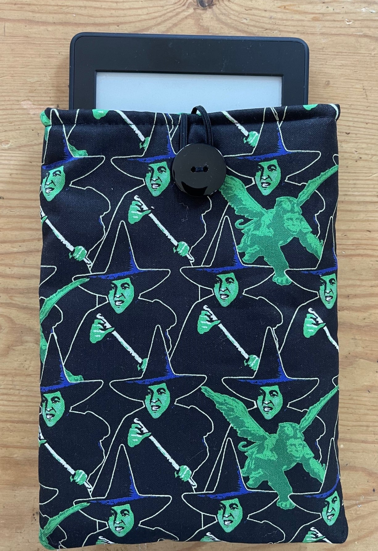 WICKED WITCH WIZARD OF OZ INSPIRED KINDLE SLEEVE Padded Pouch fits 6" 7" Models