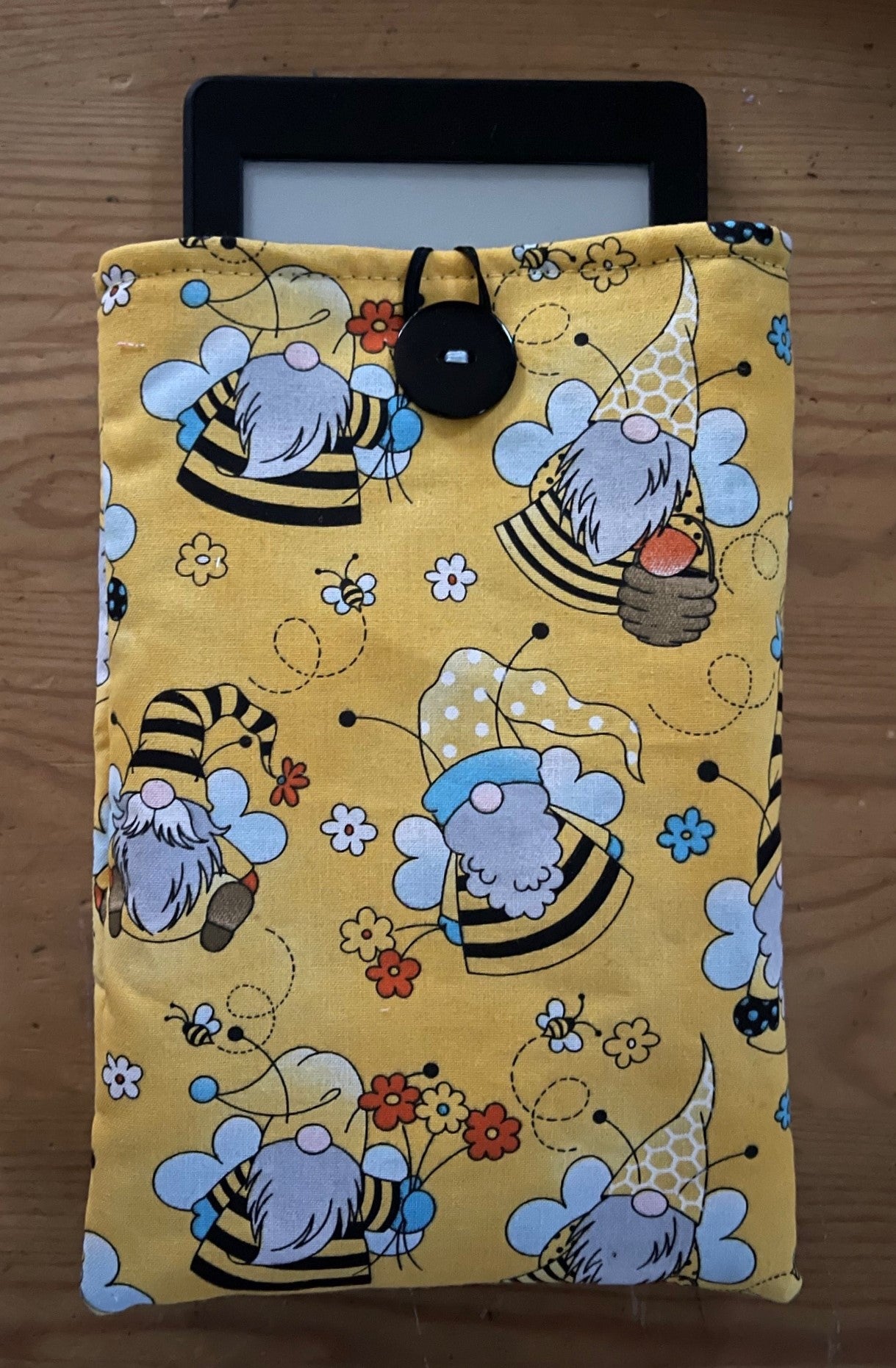 GNOME BEES KINDLE SLEEVE Padded Pouch fits 6" 7" Models