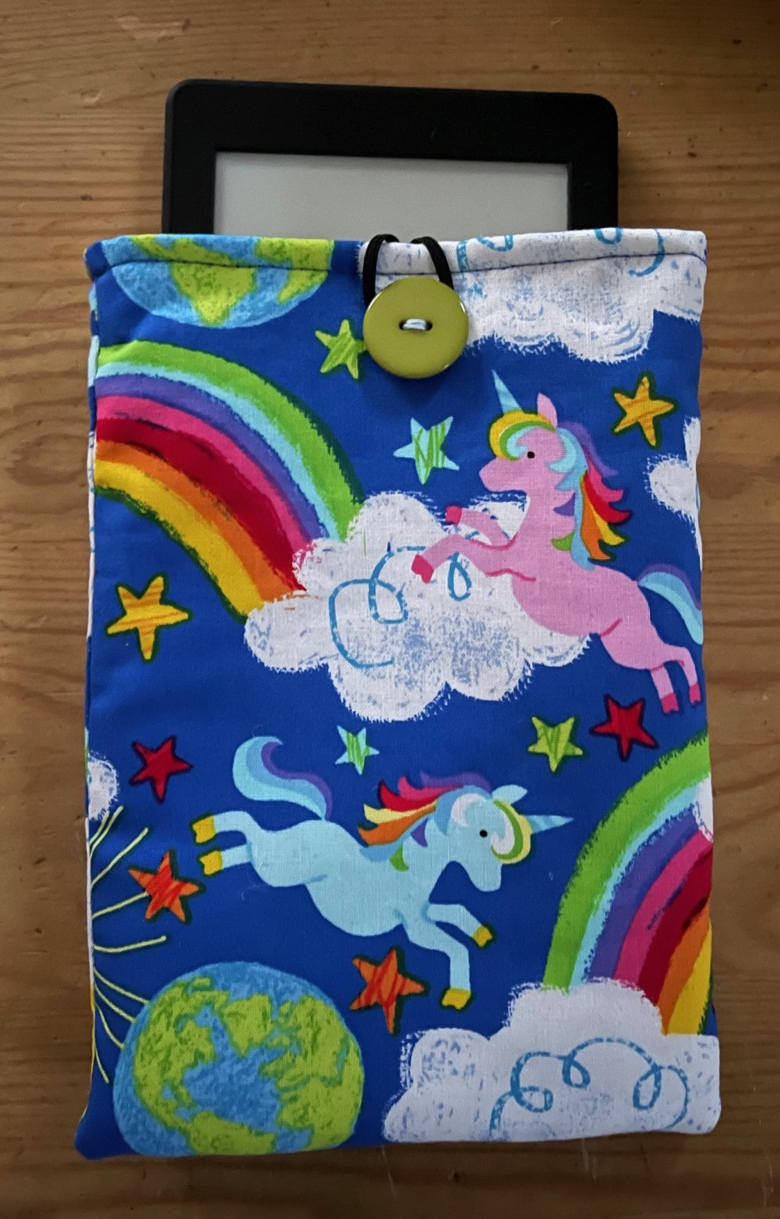 UNICORNS & RAINBOWS KINDLE SLEEVE Padded Pouch fits 6" 7" Models