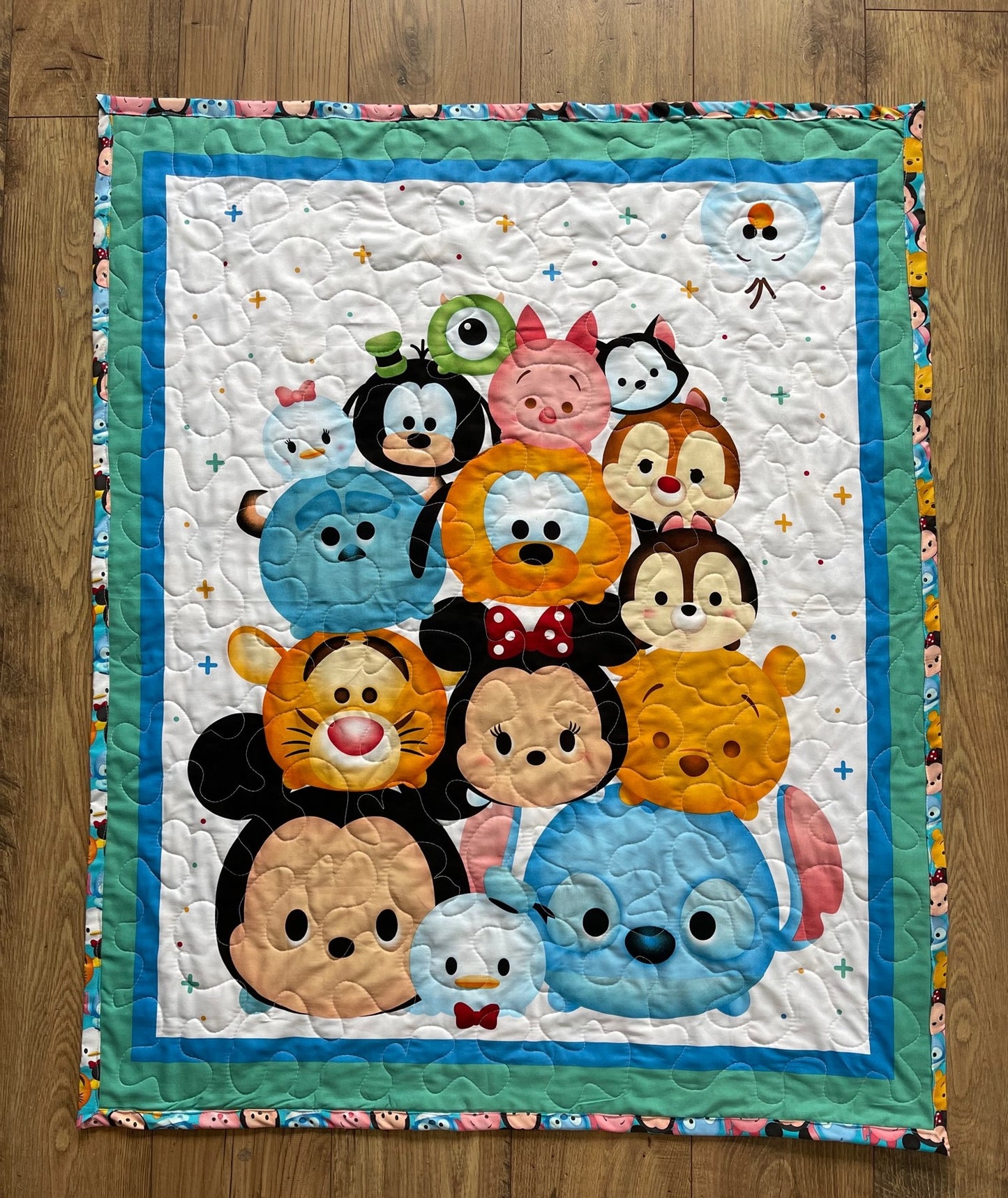 DISNEY CHARACTERS TSUM TSUM 36"X44"Quilted Blanket