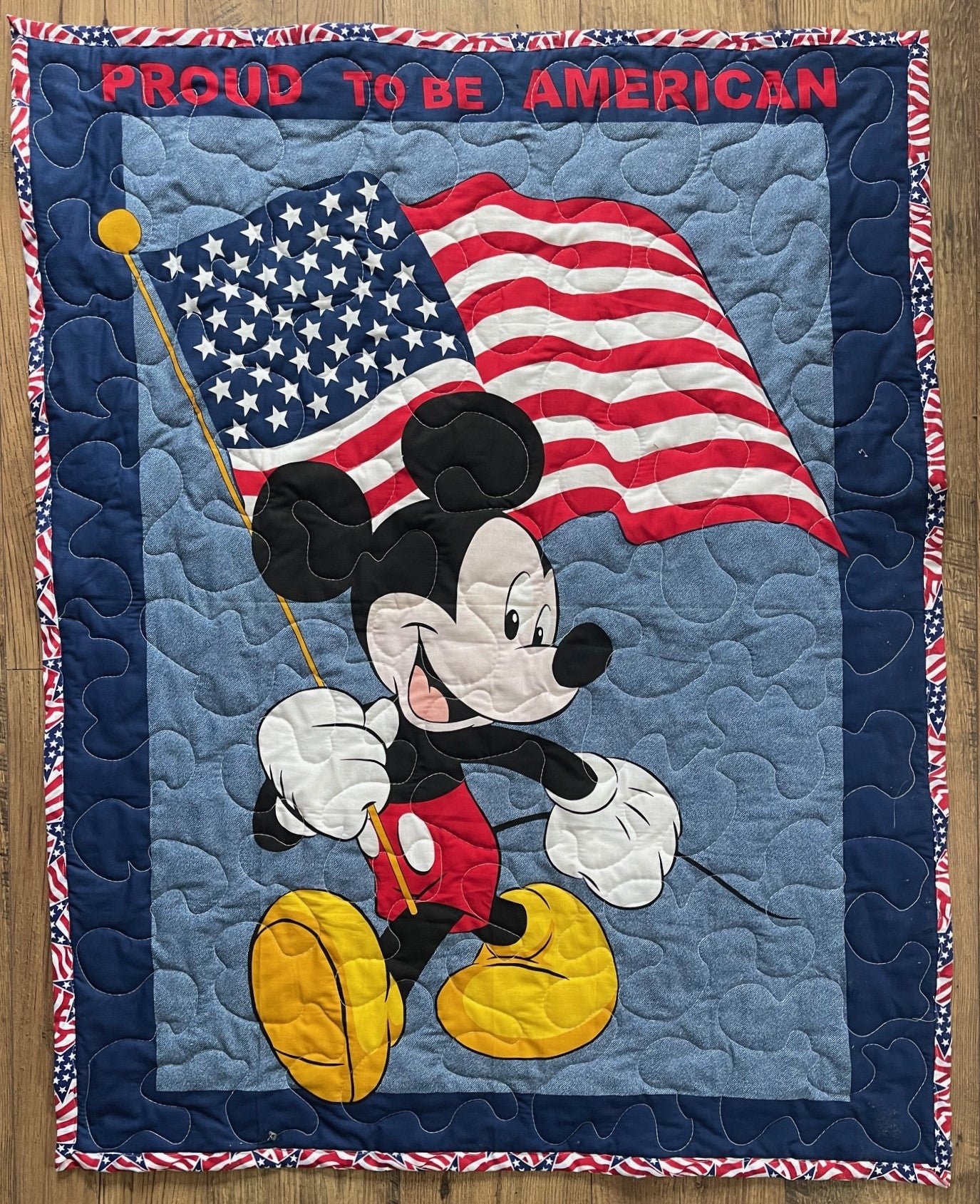 PATRIOTIC MICKEY MOUSE USA FLAG *PROUD TO BE AMERICAN* Inspired Quilted Blanket