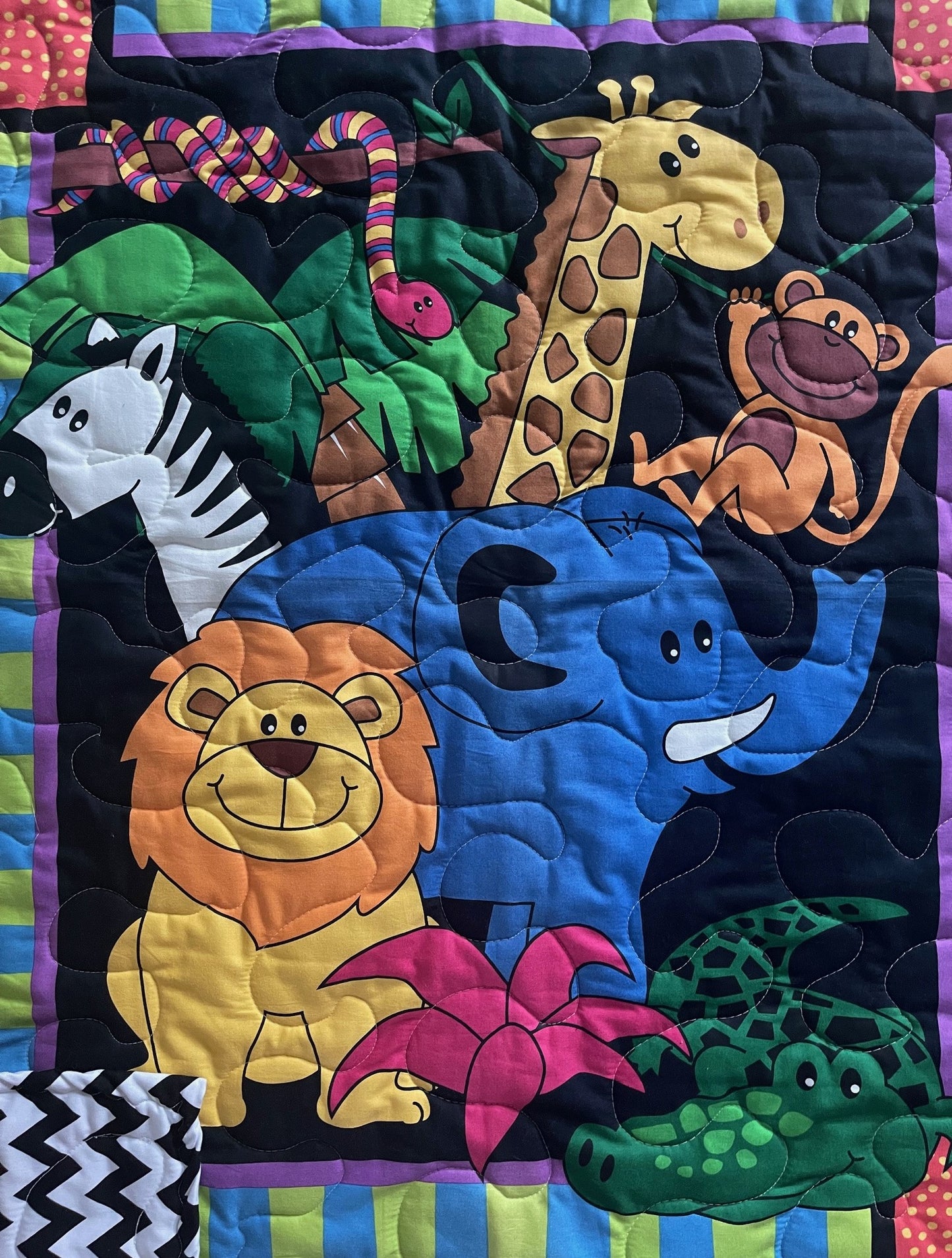 SAFARI JUNGLE ANIMALS QUILTED BLANKET