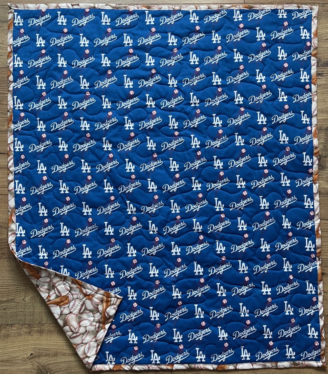 LOS ANGELES DODGERS BASEBALL QUILTED BLANKET