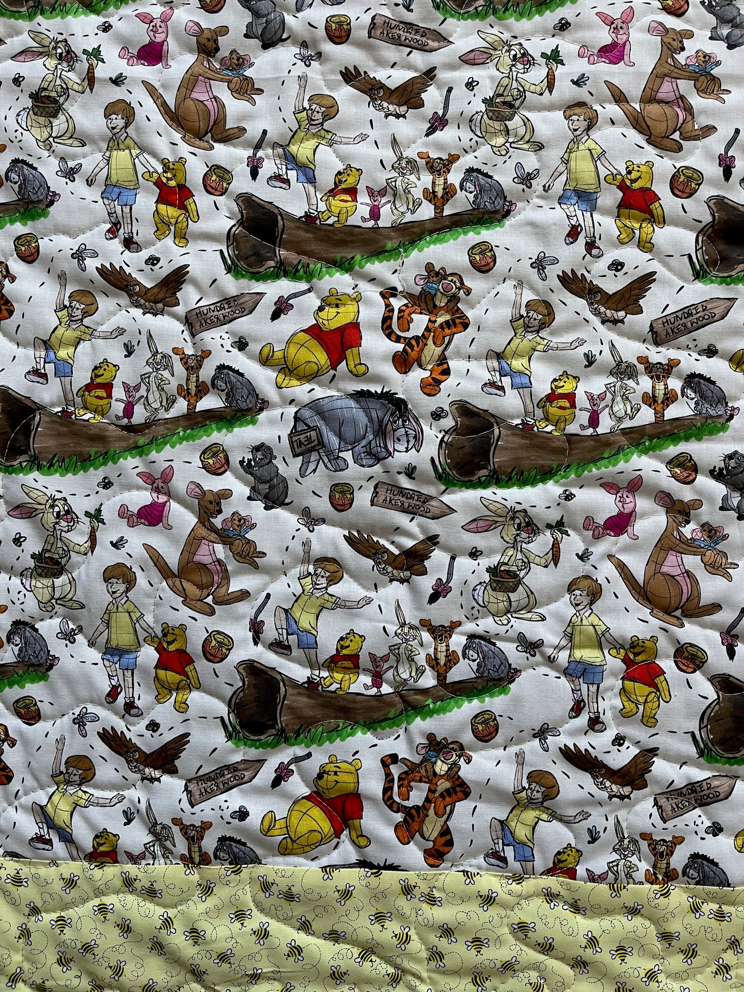 CLASSIC WINNIE THE POOH CHARACTERS SKETCH INSPIRED QUILTED BLANKET