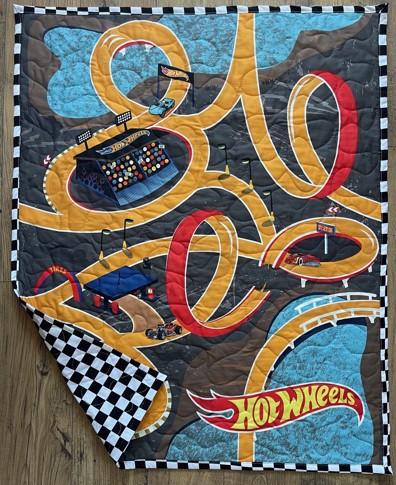 HOT WHEELS CLASSIC RACE CARS INSPIRED QUILTED BLANKET