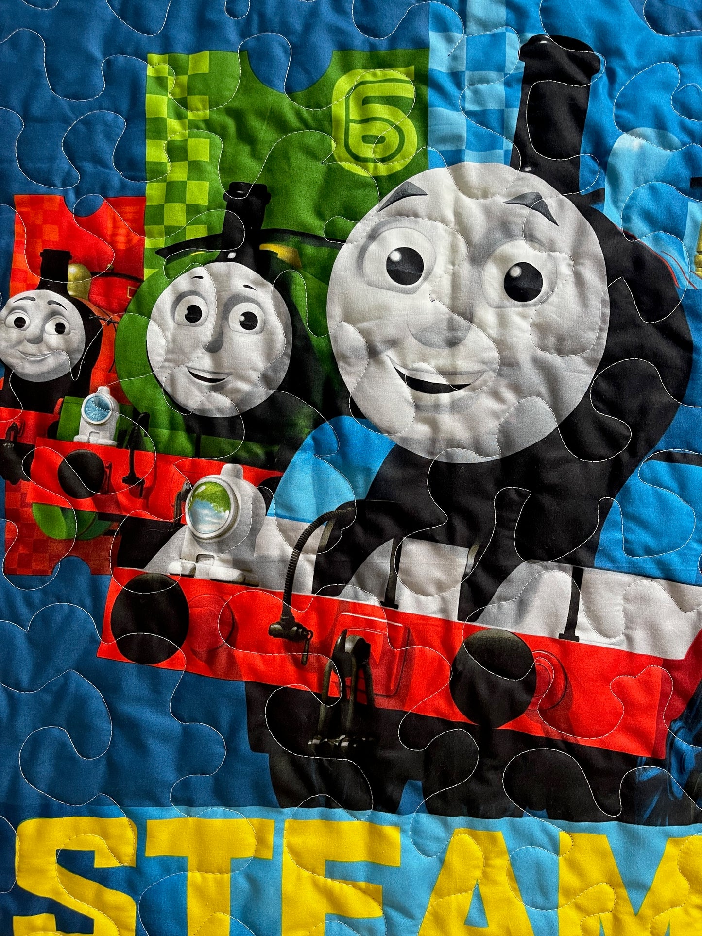 THOMAS THE TRAIN 36"X44" TEAM STEAM GO! QUILTED BLANKET