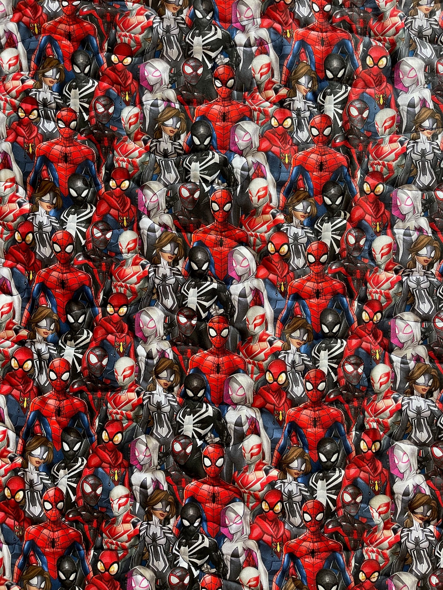 MARVEL THE AMAZING SPIDER-MAN CHARACTERS SPIDEY SENSE REVERSIBLE QUILTED BLANKET