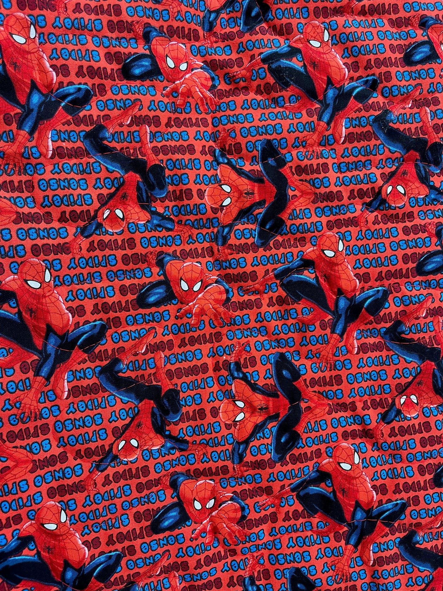 THE AMAZING SPIDER-MAN SPIDEY SENSE BADGE INSPIRED QUILTED BLANKET