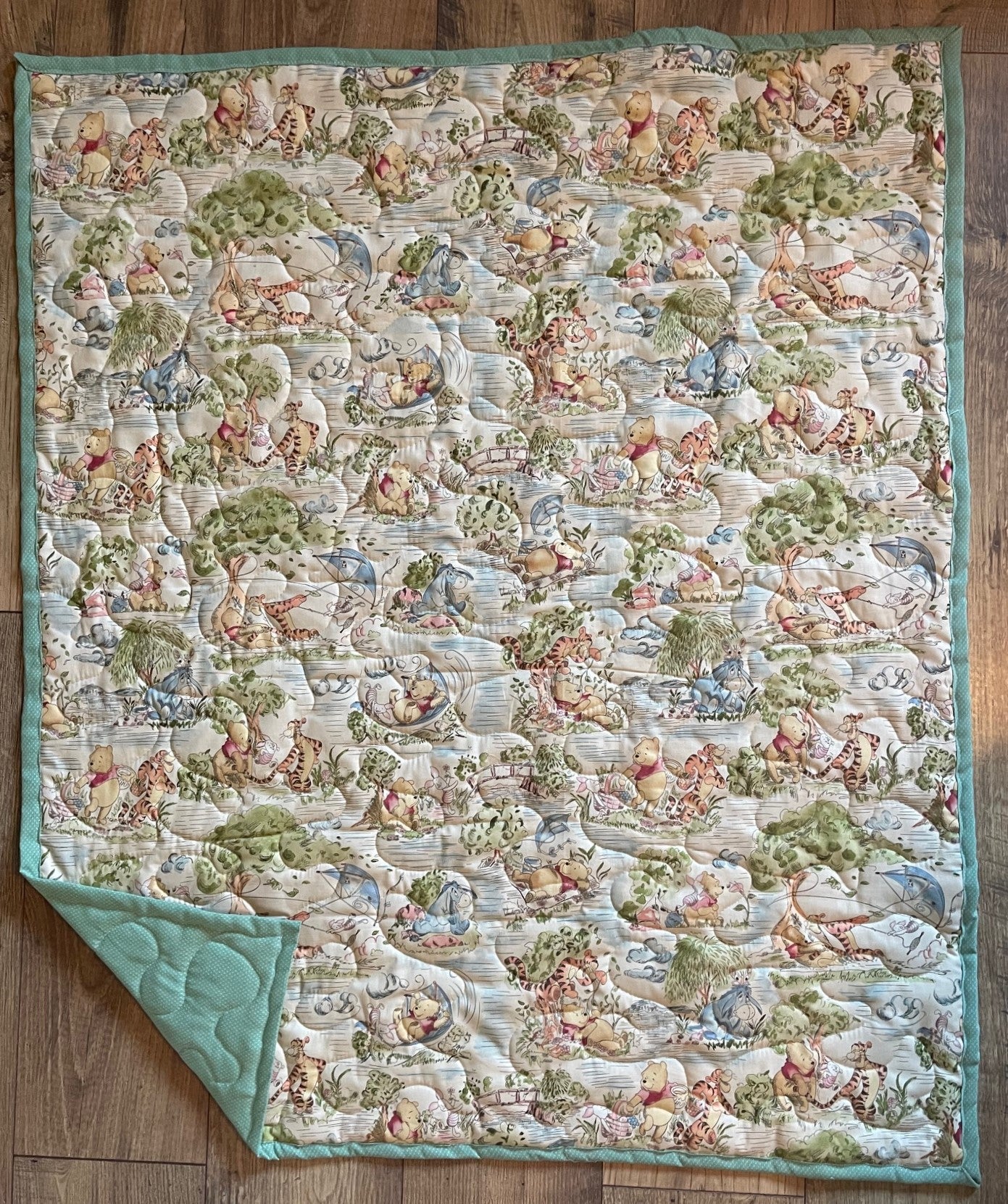 CLASSIC WINNIE THE POOH CHARACTERS INSPIRED BLUSTERY DAY QUILTED BLANKET