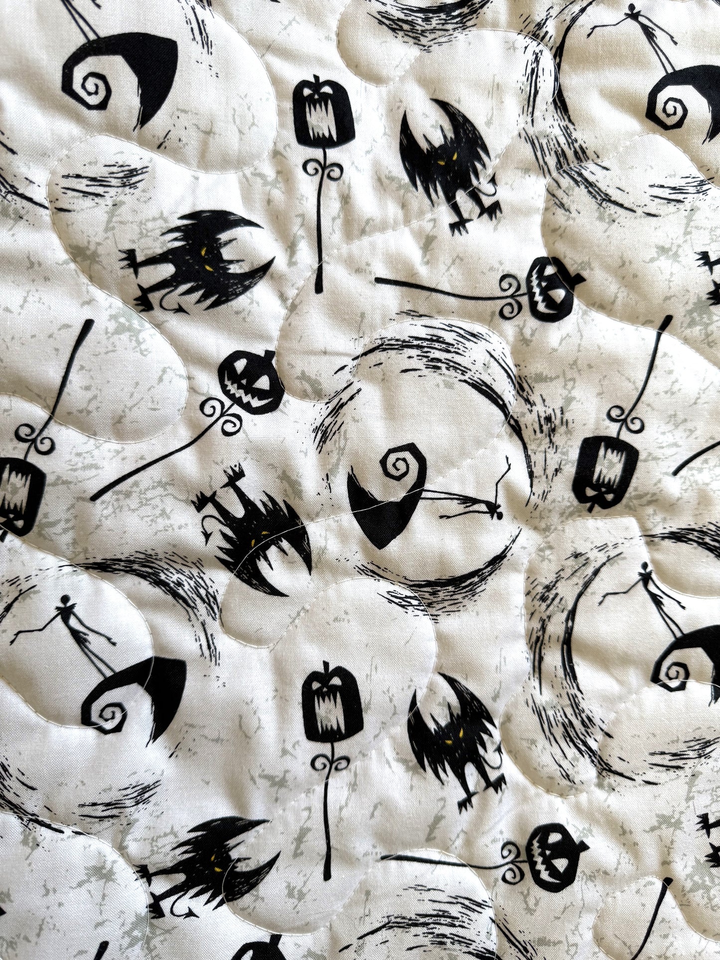 NIGHTMARE BEFORE CHRISTMAS *GLOW IN THE DARK* JACK IS BACK Quilted Blanket