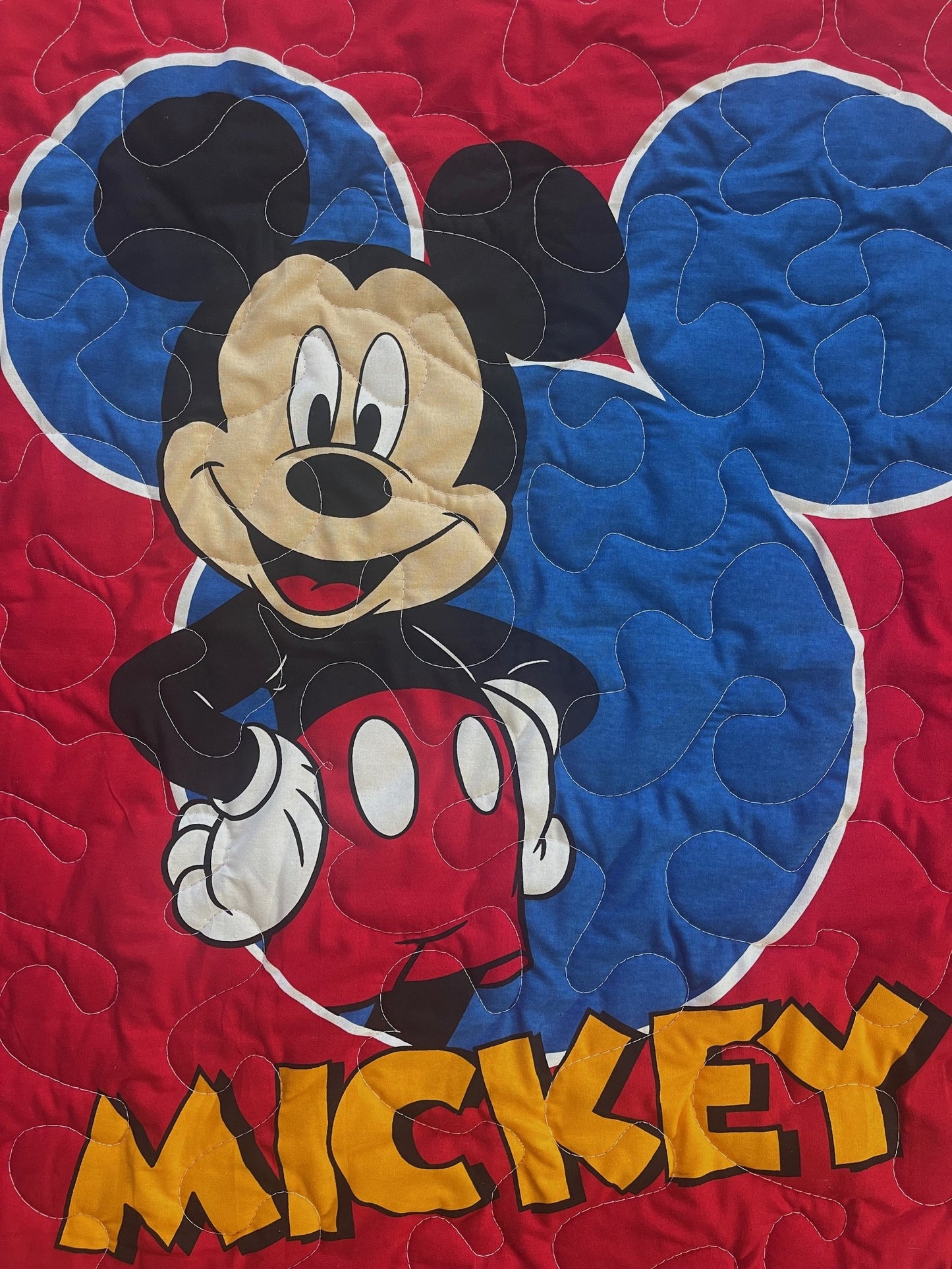 MICKEY MOUSE INSPIRED QUILTED BLANKET PRIMARY COLORS