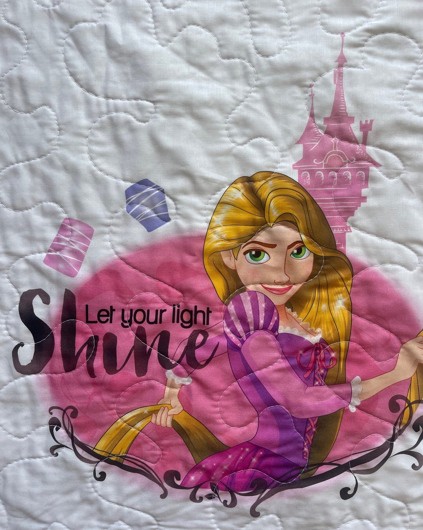 PRINCESSES BELLE, MERIDA, RAPUNZEL & AURORA SLEEPING BEAUTY INSPIRED QUILTED BLANKET