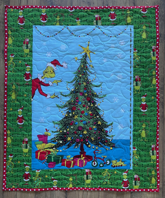 DR. SEUSS HOW THE GRINCH STOLE CHRISTMAS WHO'S CHRISTMAS TREE Inspired Quilted Blanket