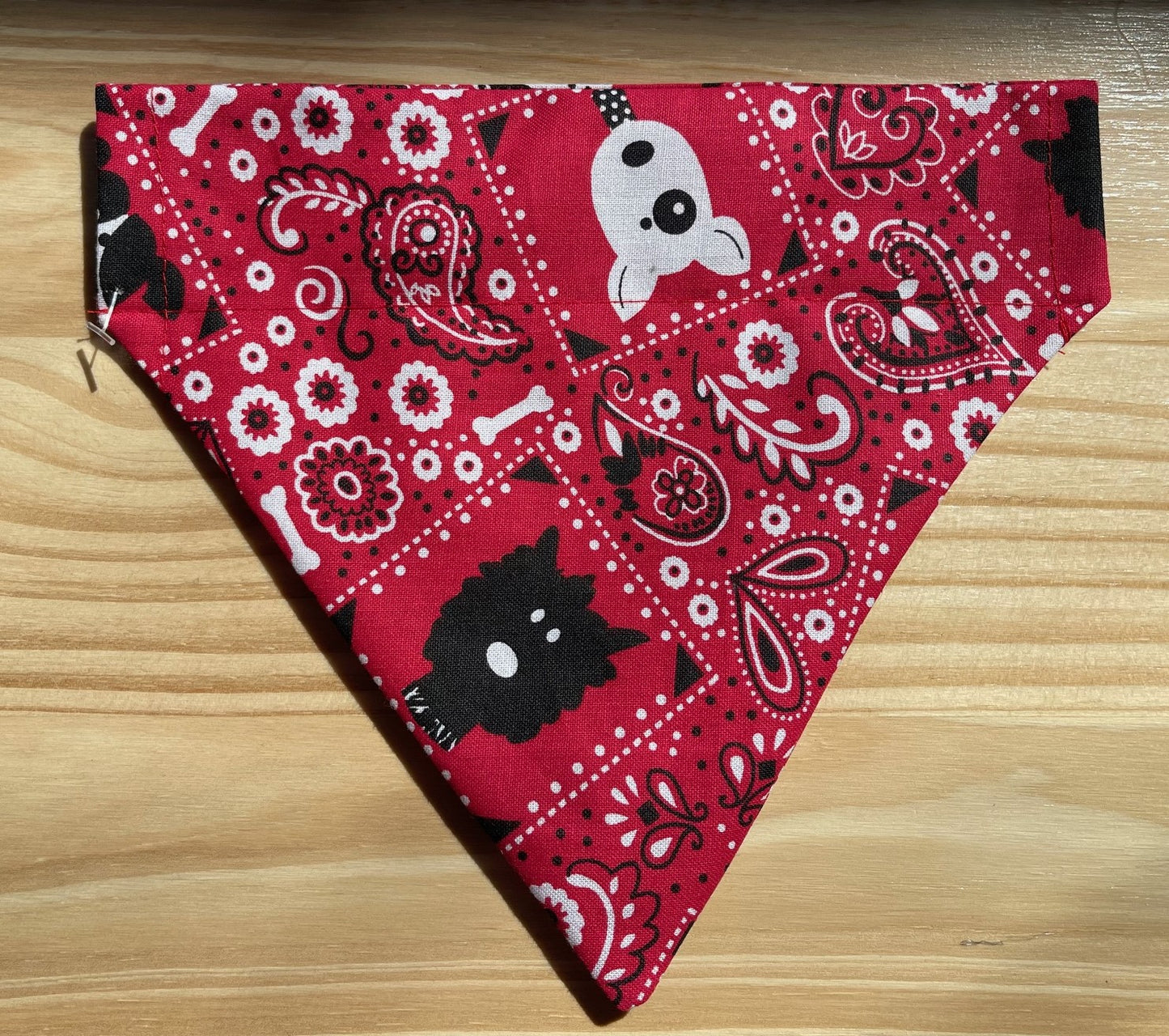 RED DOG BANDANA FABRIC CAT AND DOG BANDANAS Easy Slide over Collar