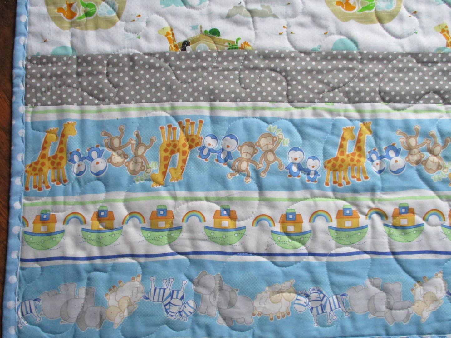NOAH'S ARK Pastel Quilted Blanket Nursery Child Toddler Bedding to Adult Lap Blanket