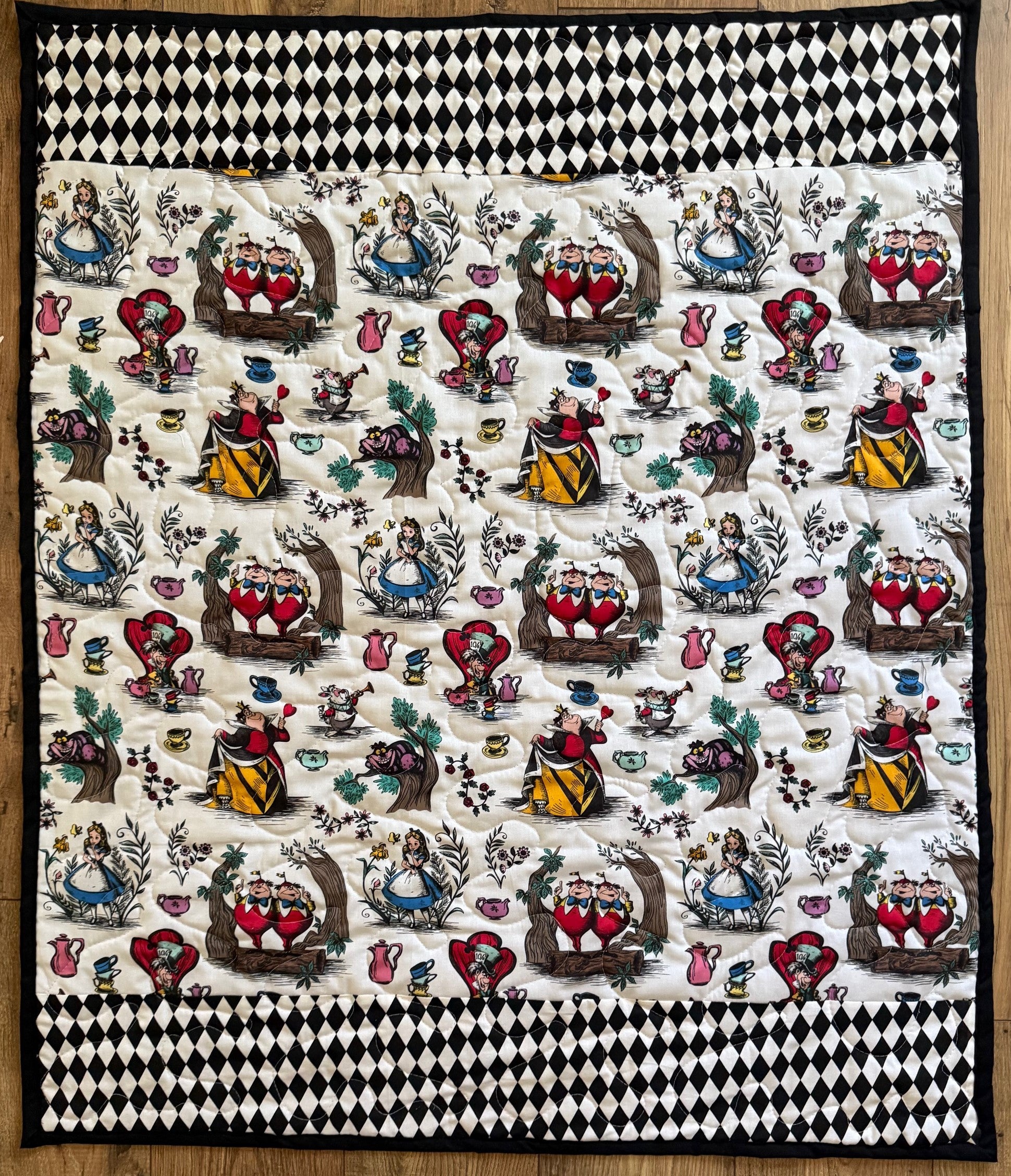 BlaALICE IN WONDERLAND A VERY MERRY UNBIRTHDAY TO YOU Inspired Quilted Blanketnket