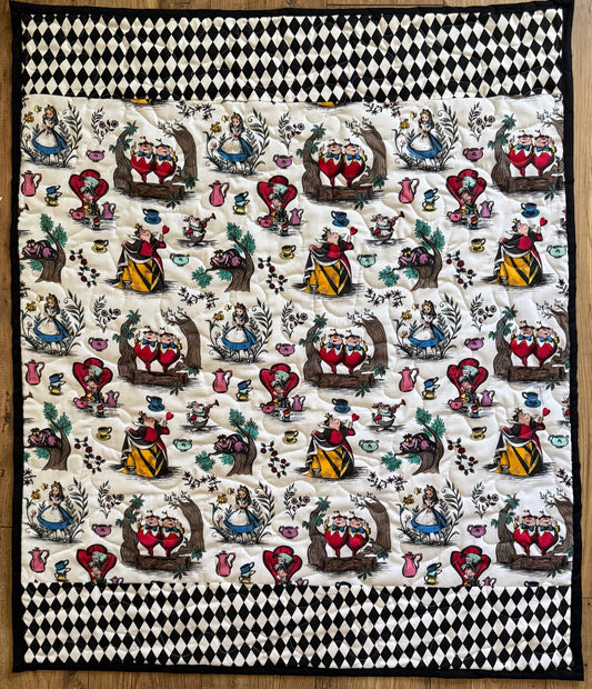 BlaALICE IN WONDERLAND A VERY MERRY UNBIRTHDAY TO YOU Inspired Quilted Blanketnket