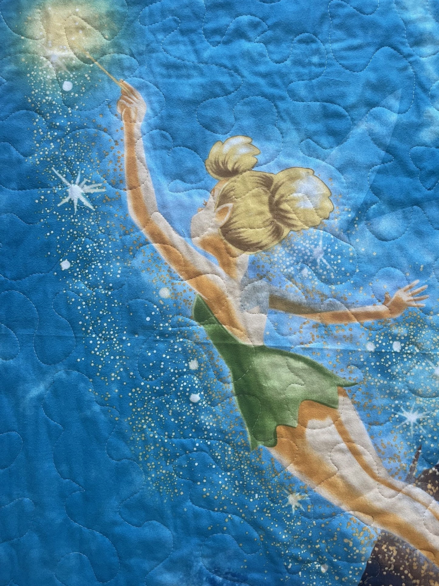 DISNEY PETER PAN'S TINKER BELL "FLY TO NEVERLAND" QUILTED BLANKET