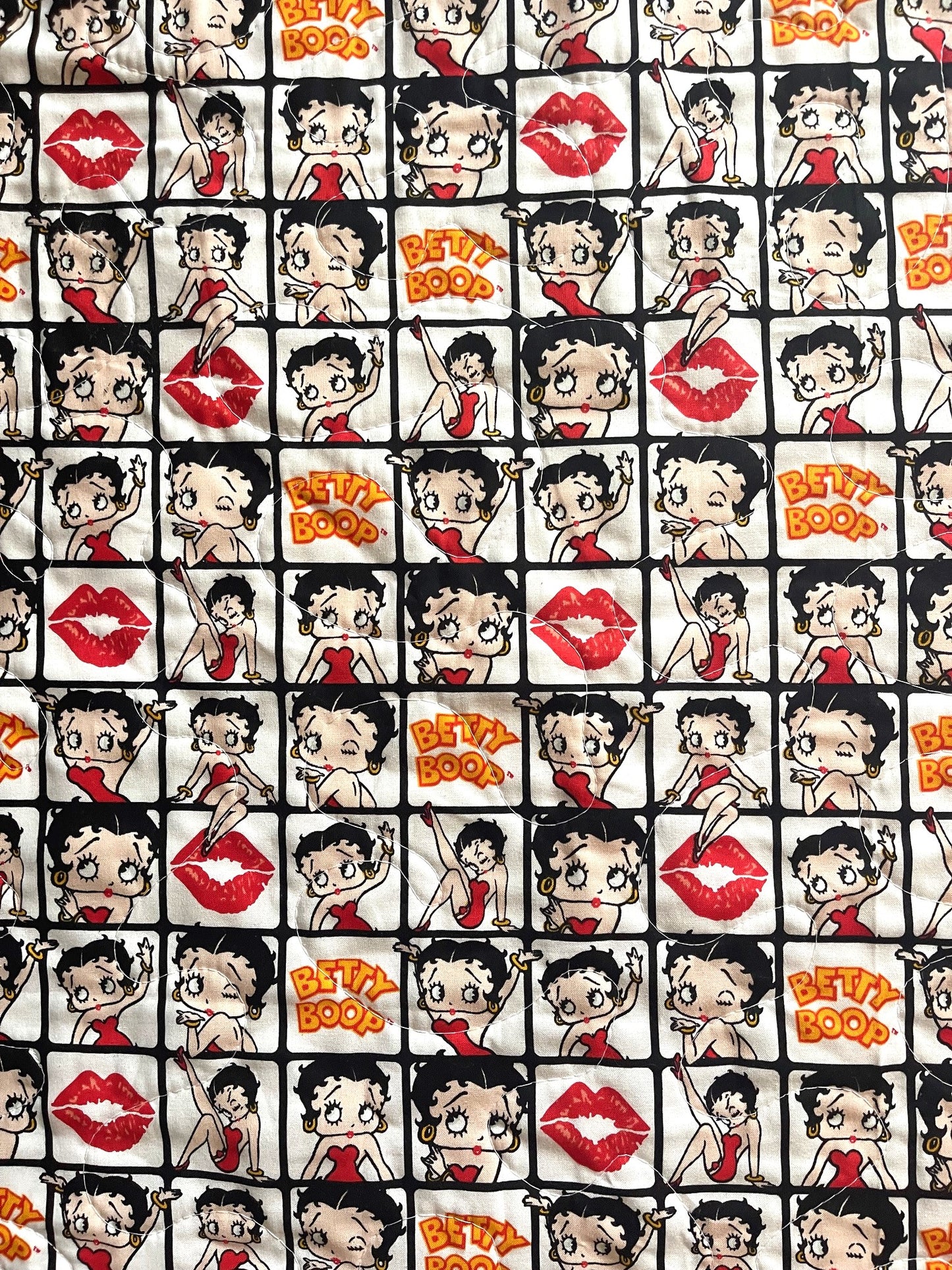 BETTY BOOP CARTOON INSPIRED QUILTED BLANKET