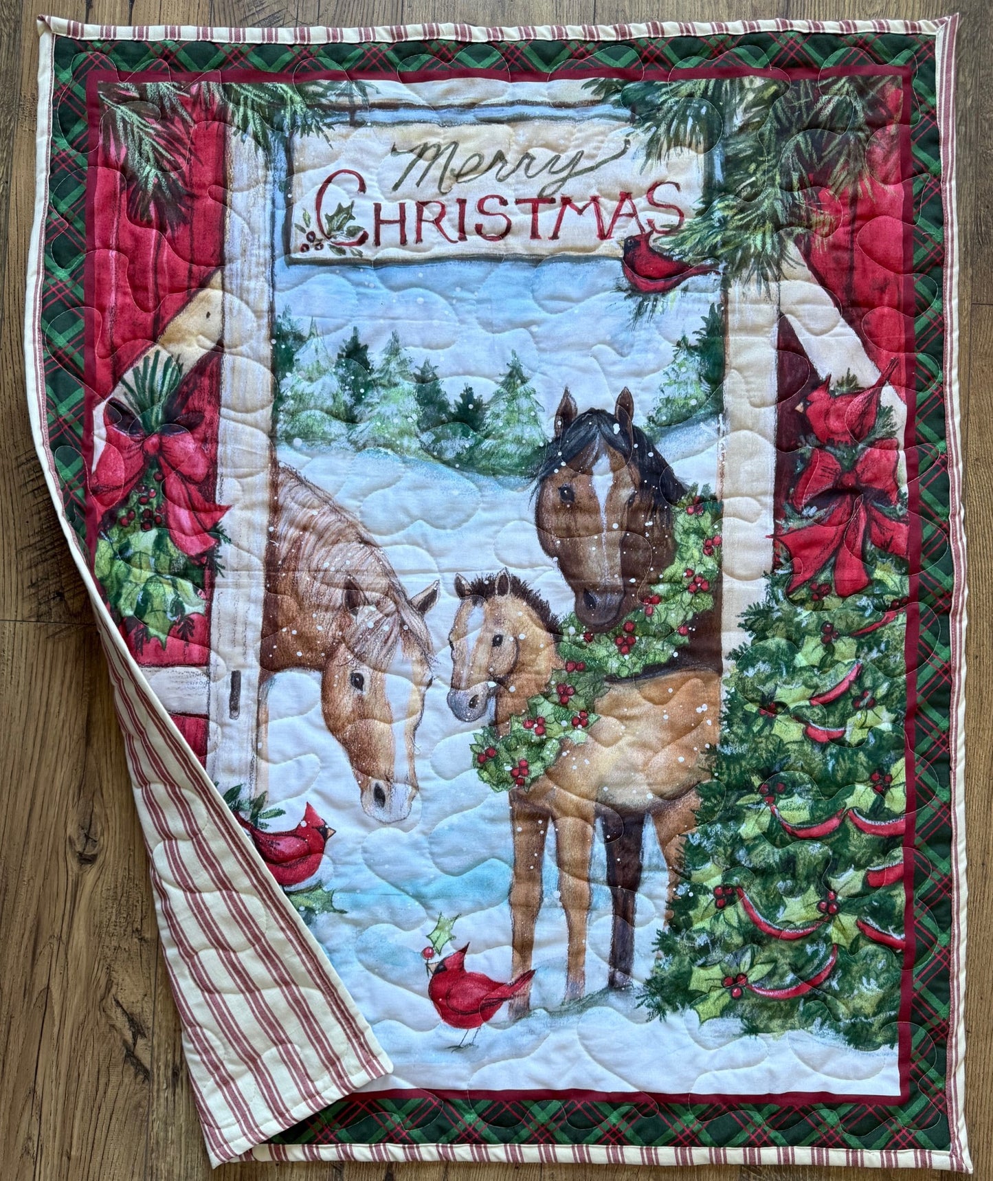 MERRY CHRISTMAS BEAUTIFUL HORSES WITH WREATHS QUILTED BLANKET
