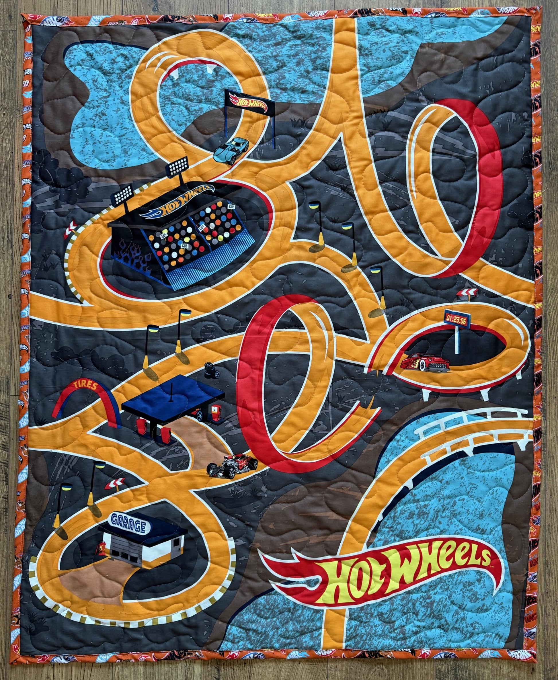 MATTEL HOT WHEELS CLASSIC RACE CARS REVERSIBLE INSPIRED QUILTED BLANKET