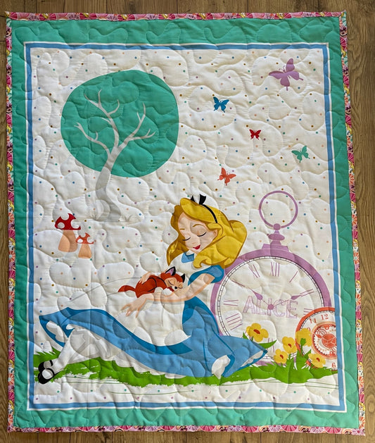 DISNEY CLASSIC ALICE IN WONDERLAND CAT NAPPING Inspired Quilted Blanket