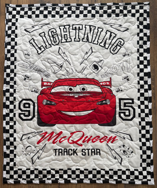 CARS 95 LIGHTING MCQUEEN GARAGE INSPIRED QUILTED BLANKET
