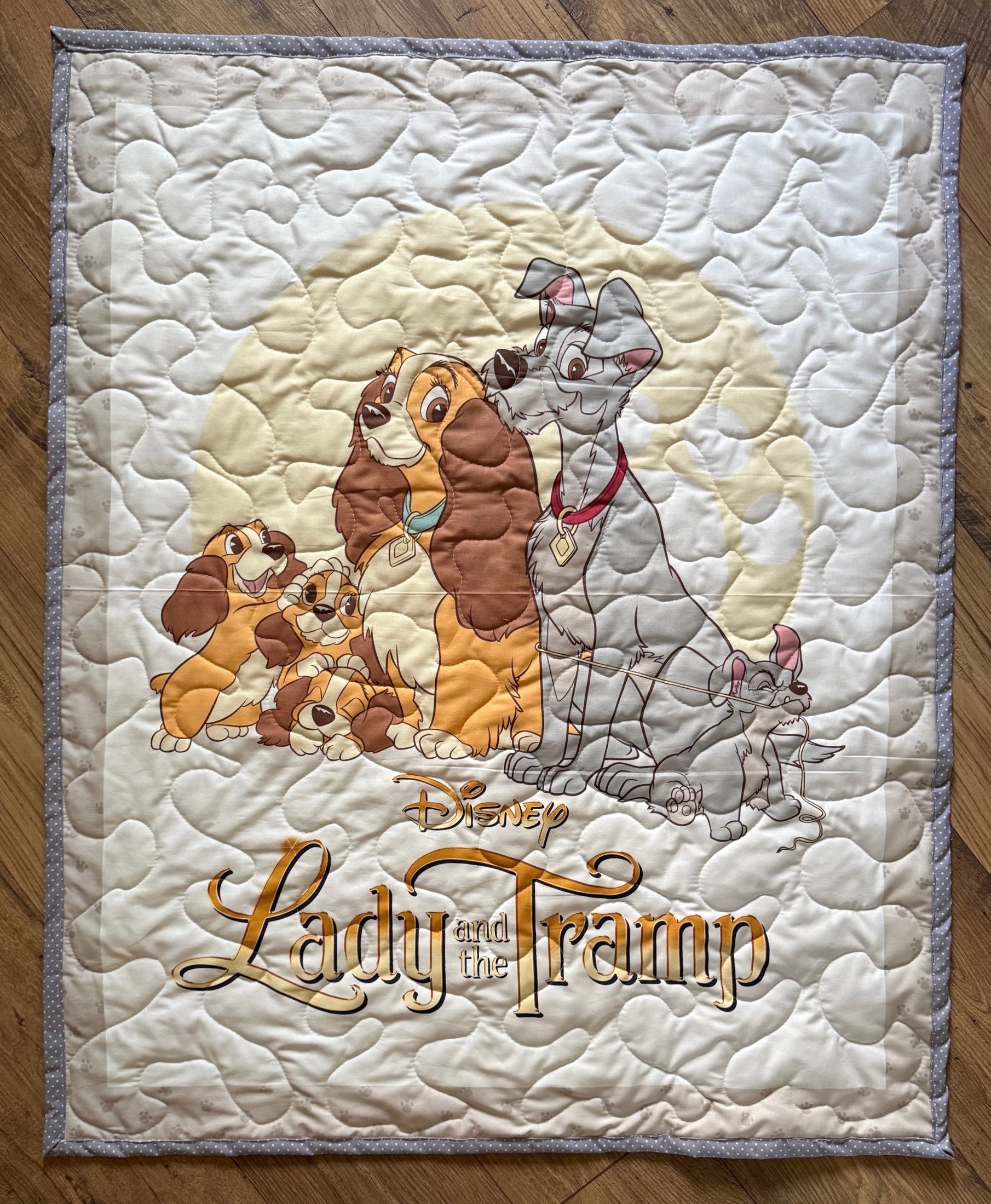 CLASSIC LADY AND THE TRAMP QUILTED BLANKET