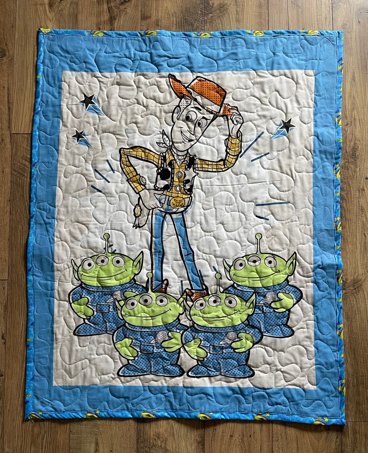 TOY STORY SHERIFF WOODY & THE ALIENS INSPIRED QUILTED BLANKET