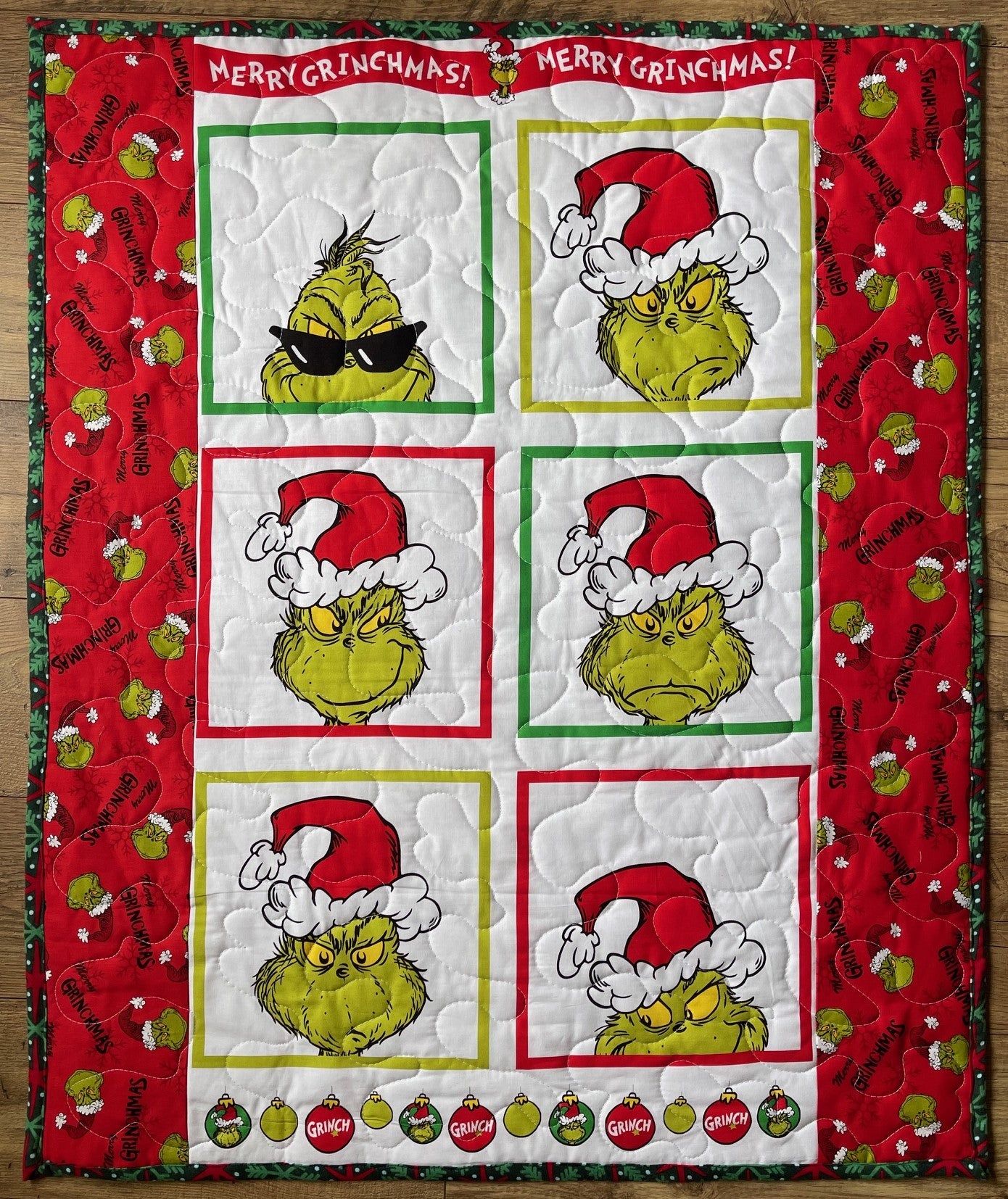 DR SEUSS HOW THE GRINCH STOLE CHRISTMAS Inspired Quilted Blanket MERRY GRINCHMAS!