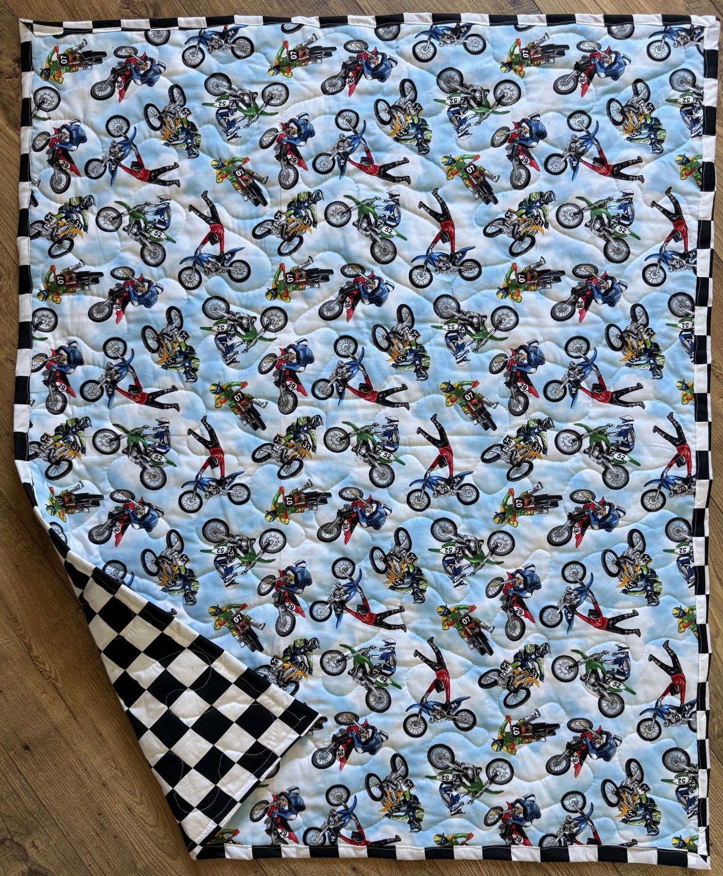 MOTORCYCLE FREE STYLE STUNTSDIRT BIKE RIDER MOTORCROSS Quilted Blanket
