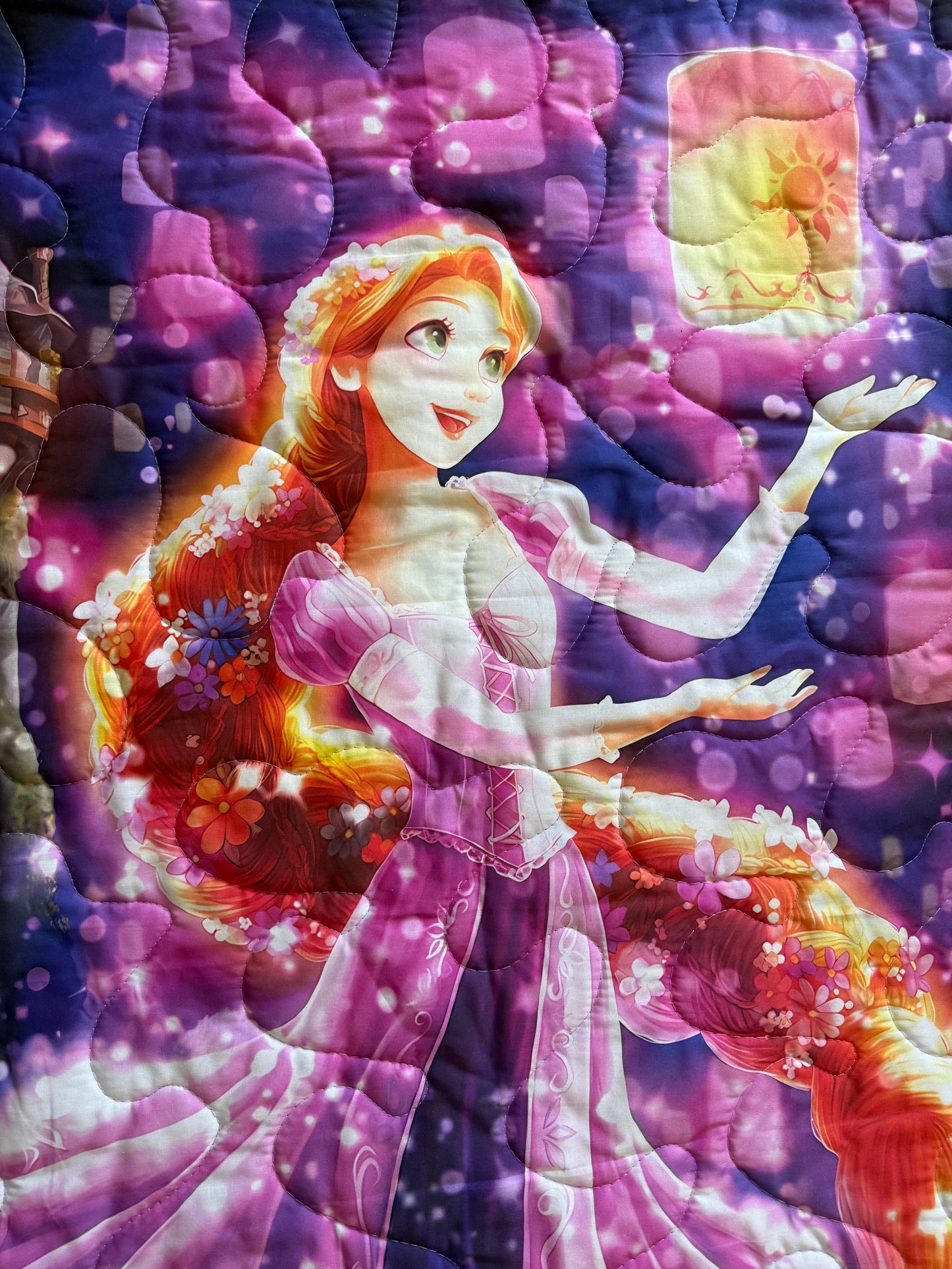 TANGLED RAPUNZEL LANTERN Quilted Blanket Digitally Printed