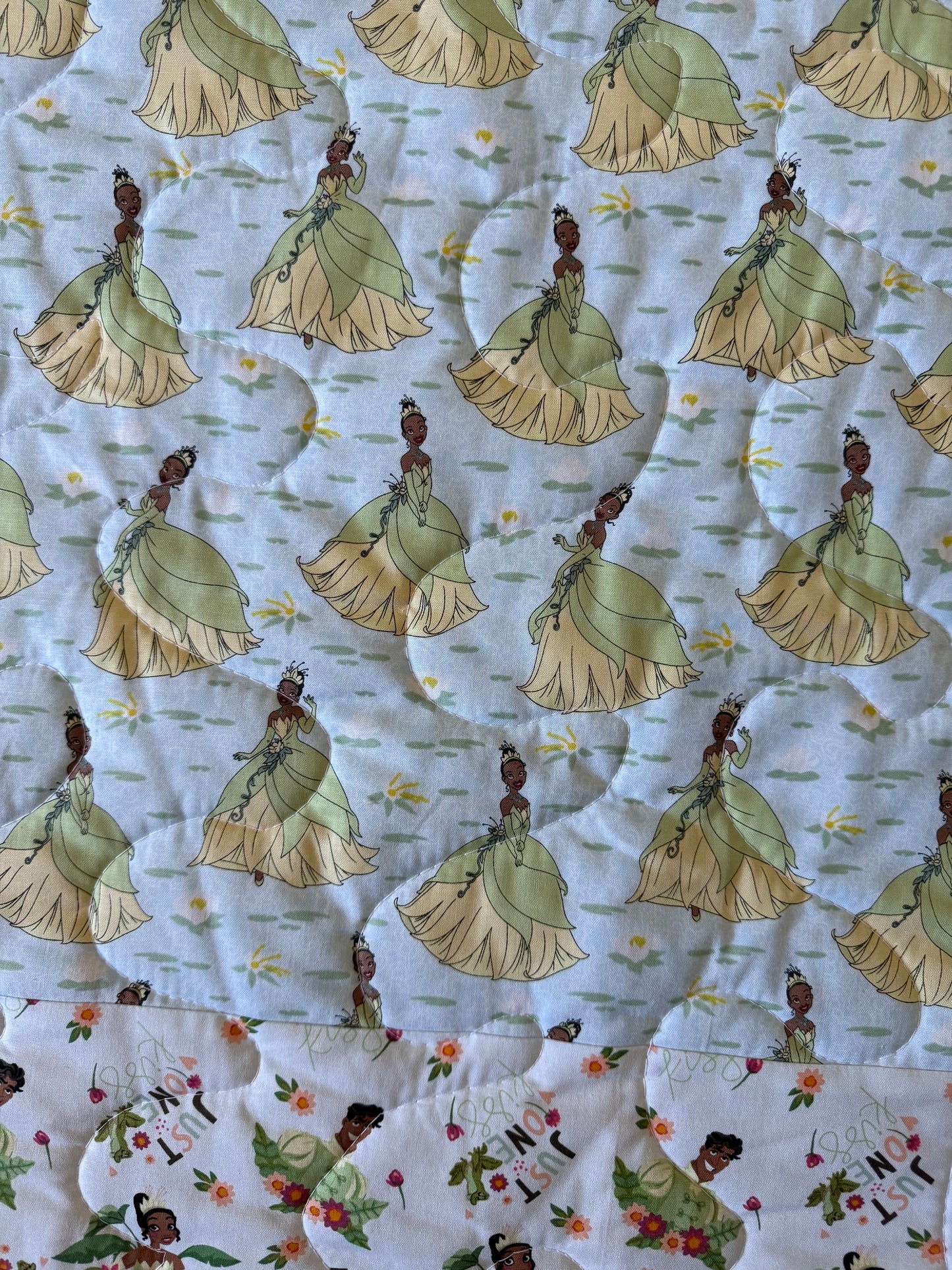TIANA PRINCESS AND THE FROG Quilted Blanket