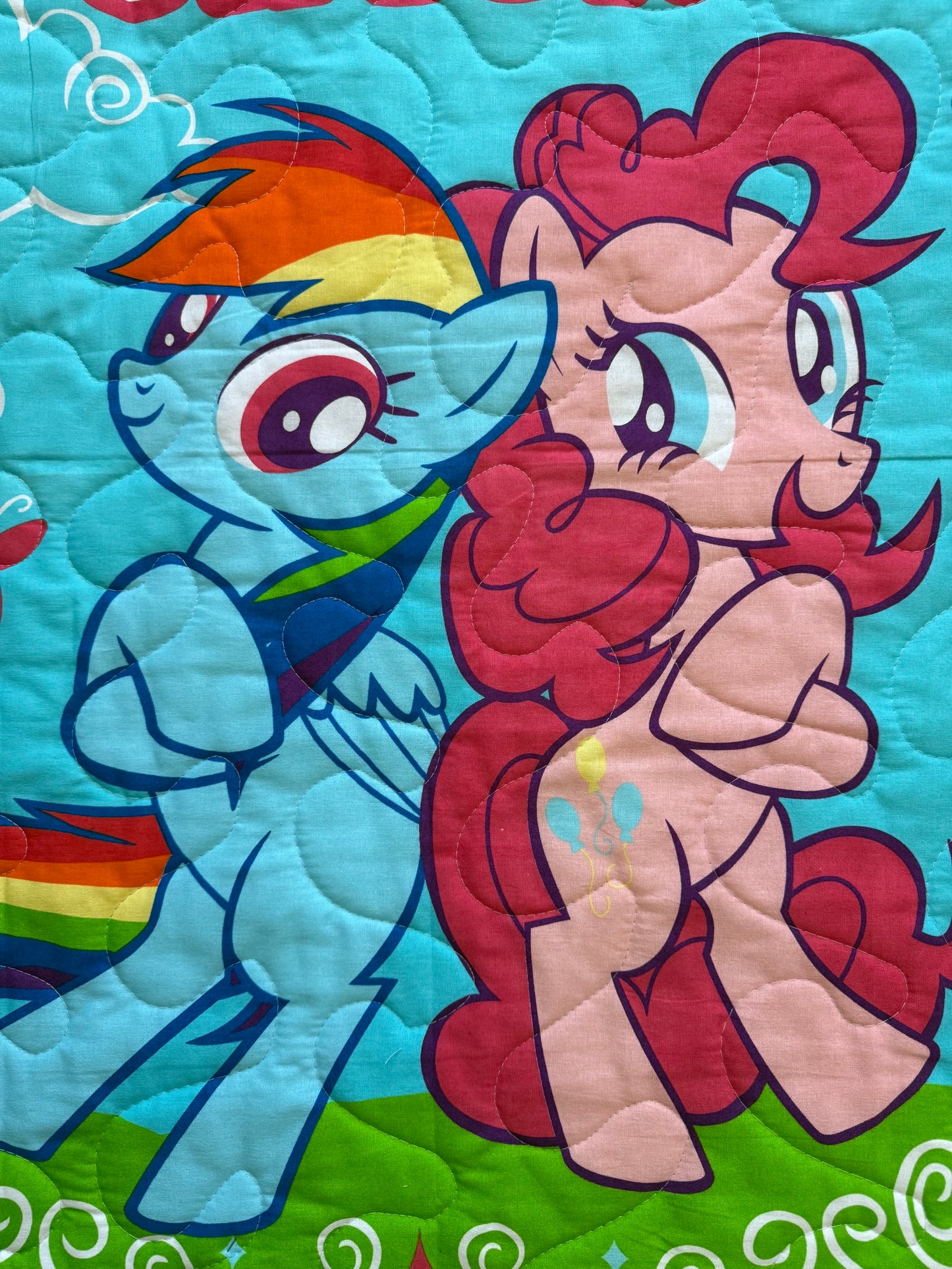 MY LITTLE PONY *FRIENDSHIP IS SWEET* INSPIRED QUILTED BLANKET