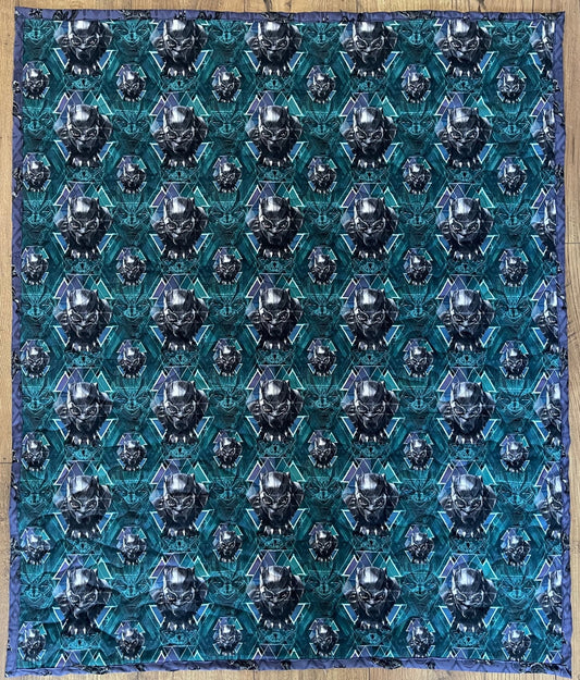 BLACK PANTHER REVERSIBLE QUILTED BLANKET
