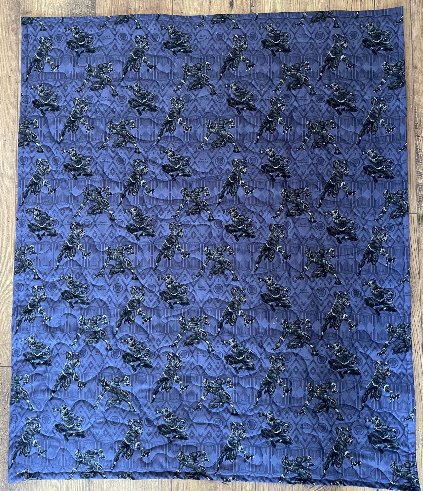 BLACK PANTHER REVERSIBLE QUILTED BLANKET