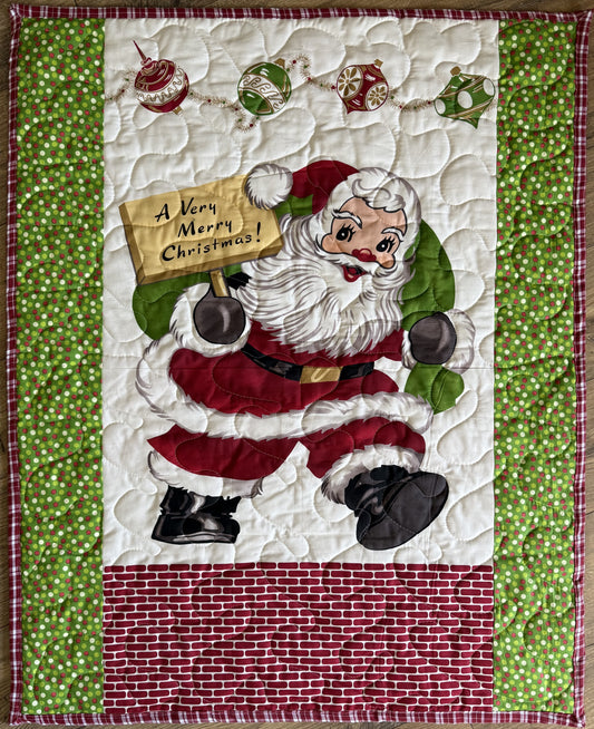 A VERY MERRY CHRISTMAS! HERE COMES SANTA CLAUS Quilted Blanket