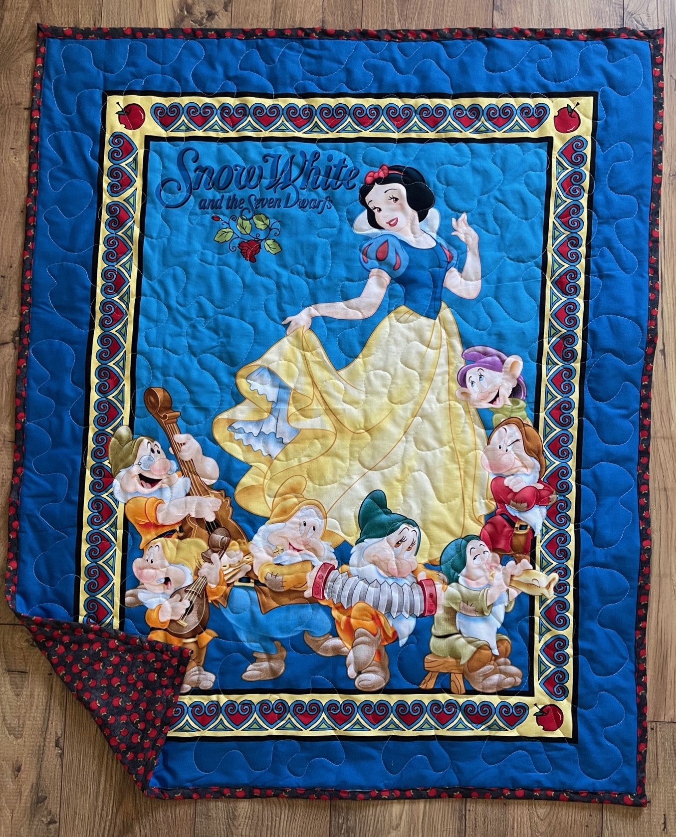 SNOW WHITE AND THE SEVEN DWARFS INSPIRED QUILTED BLANKET