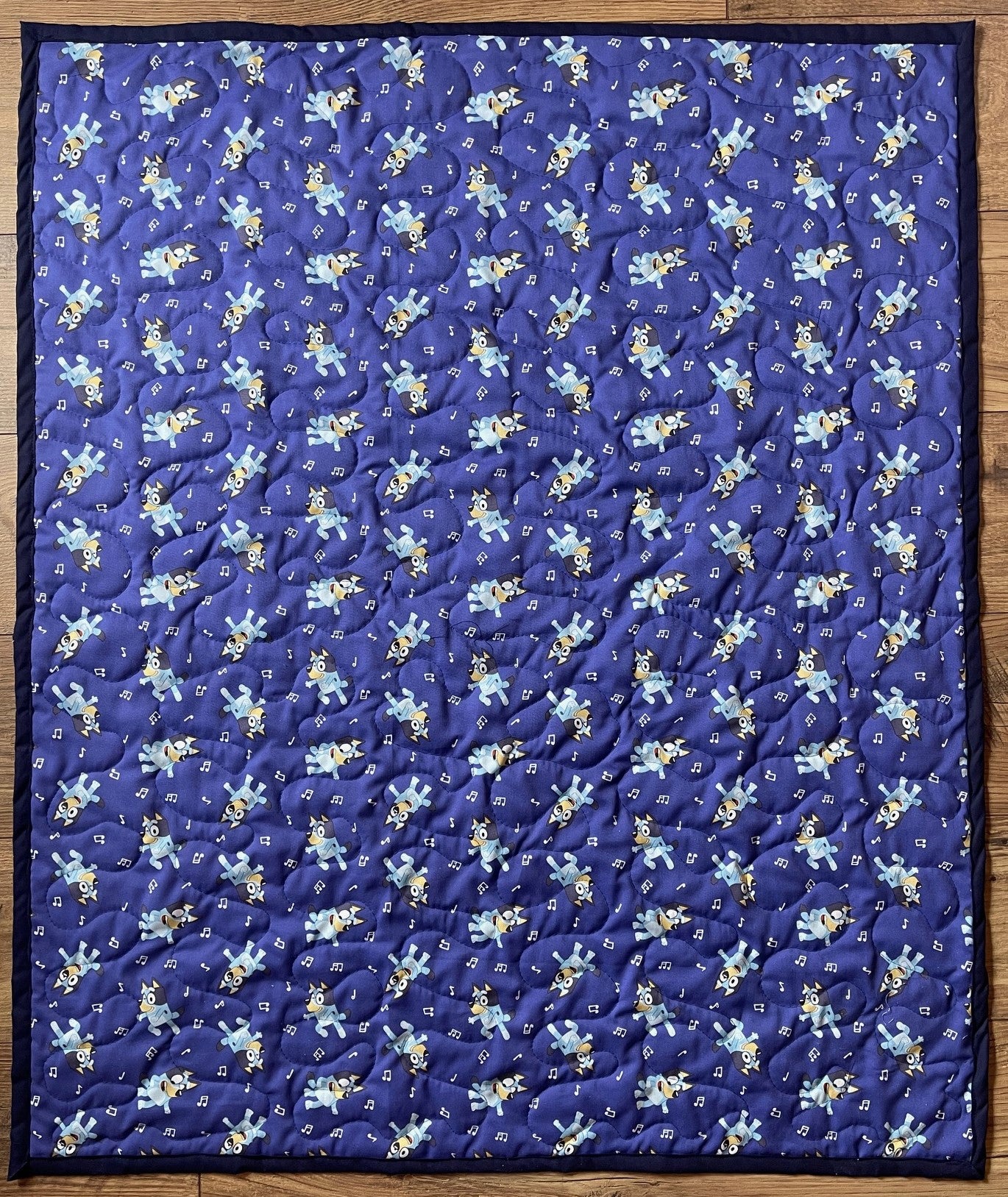 BLUEY CARTOON INSPIRED DANCING & MUSICAL NOTES Quilted Blanket