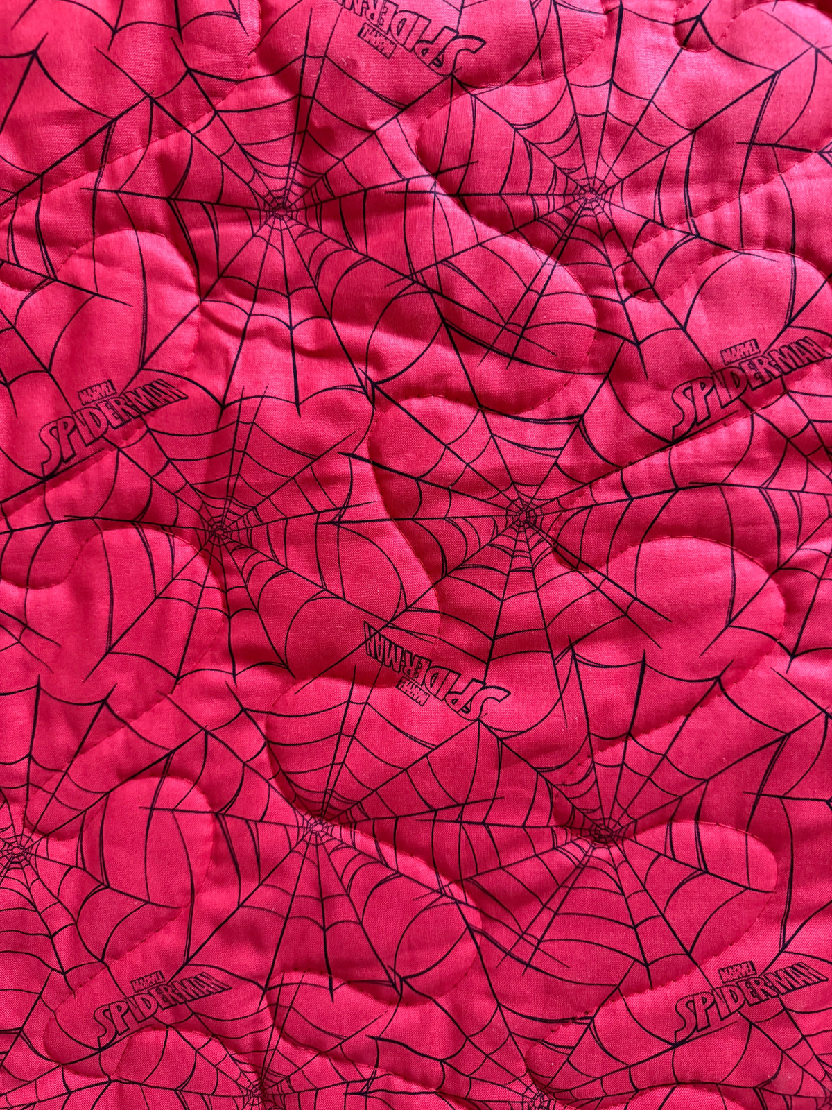 THE AMAZING SPIDER-MAN REVERSIBLE QUILTED BLANKET (Copy)