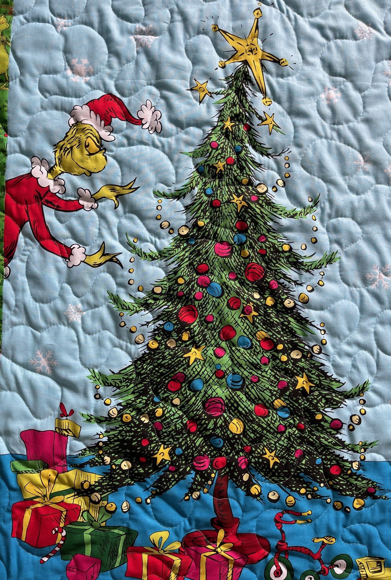 HOW THE GRINCH STOLE CHRISTMAS Inspired Quilted Blanket with MAX BACKING BLUE