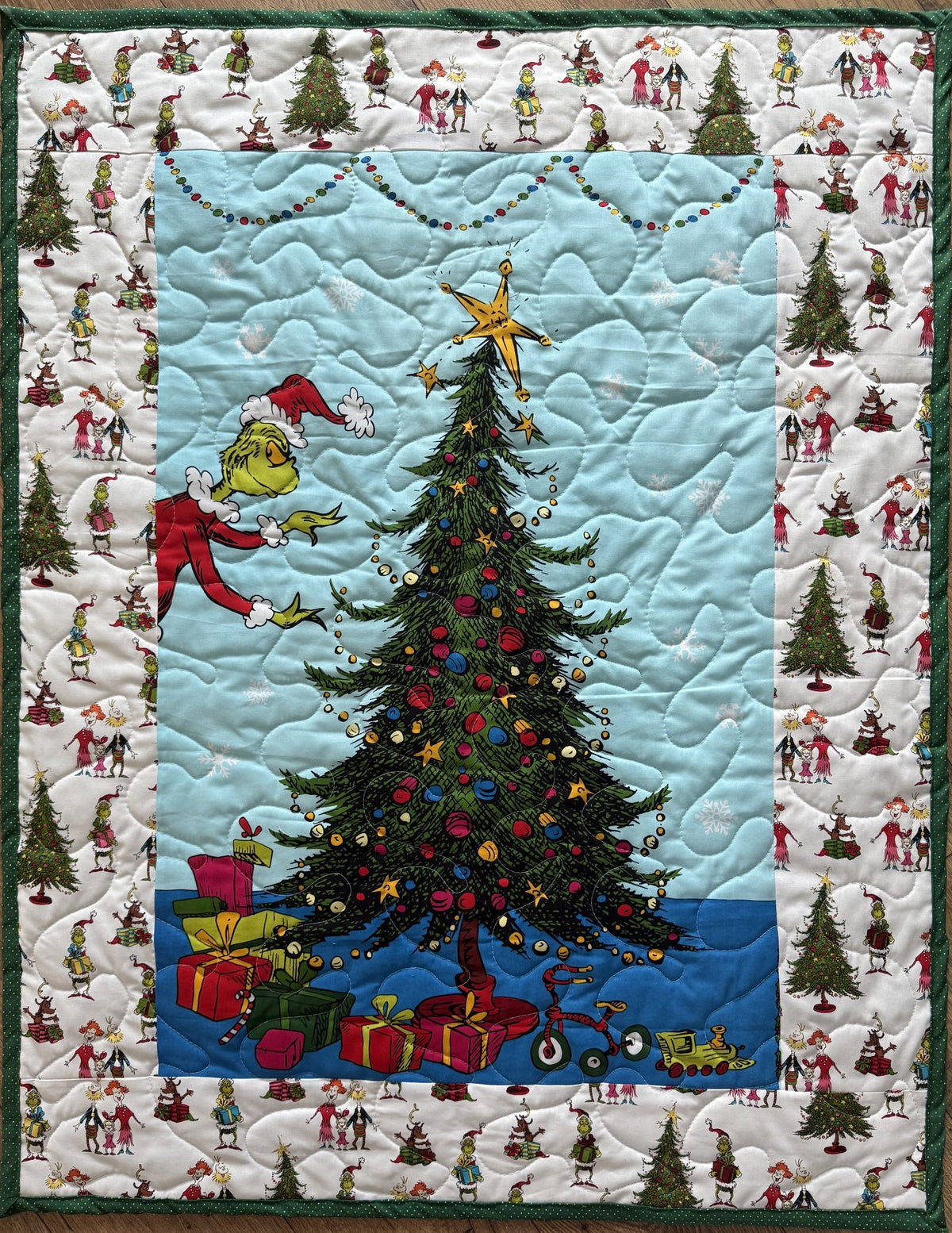 DR. SEUSS HOW THE GRINCH STOLE CHRISTMAS TREE Inspired Quilted Blanket