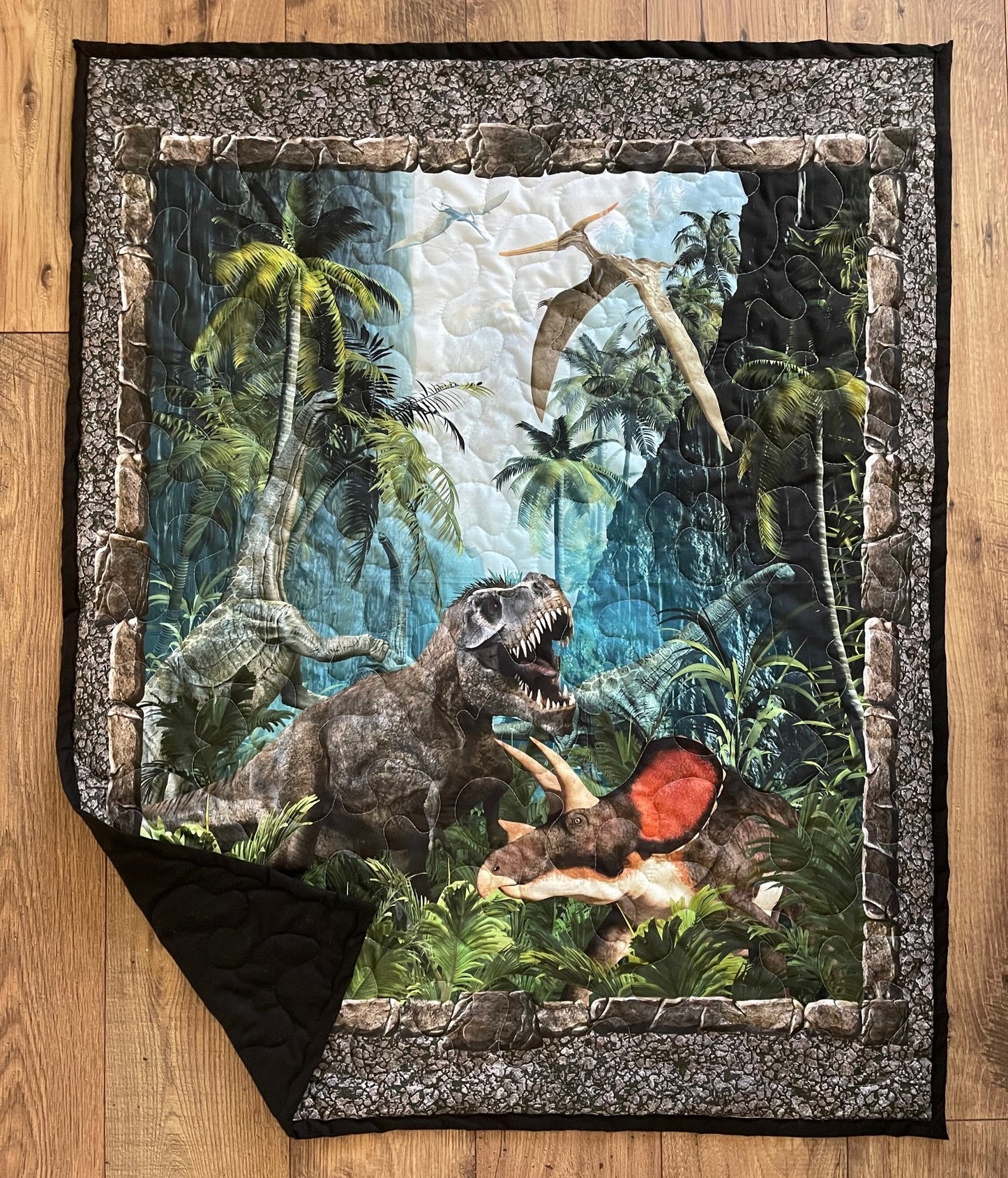 JURASSIC DINOSAURS QUILTED BLANKET 36"X44"