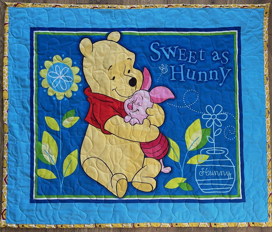 WINNIE THE POOH & PIGET SWEET AS HUNNY INSPIRED QUILTED BLANKET