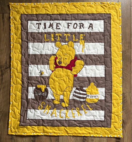 WINNIE THE POOH *TIME FOR A LITTLE SMACKEREL* HUNNY POTS & HONEYBEES Inspired Quilted Blanket